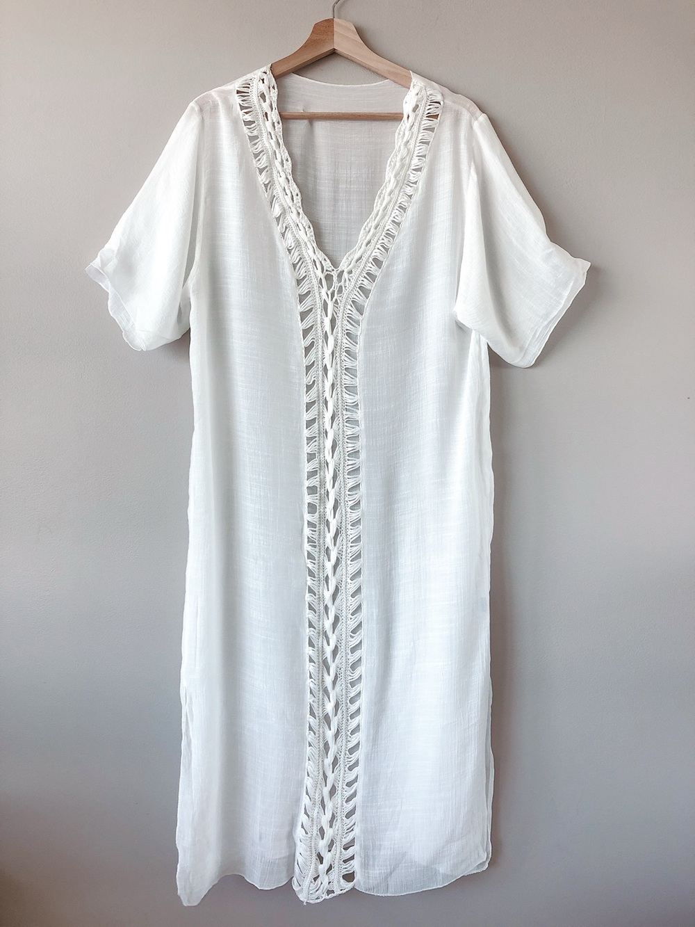 White Crochet-Trim V-Neck Tunic Cover-Up like-new beach dress lightweight